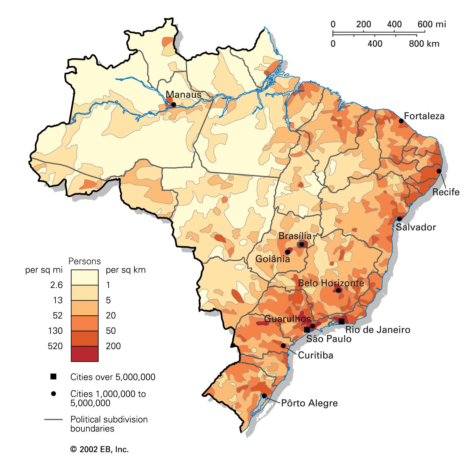 Назовите основную черту в размещении бразилии. Плотность населения Бразилии карта. Размещение населения Бразилии на карте. Карта плотности Бразилии. Карта населения Бразилии.
